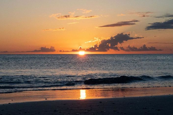 Image No.52-3 Bed Property for sale