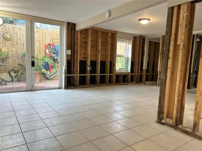 Image No.19-Propriété de 2 chambres à vendre à Treasure Island