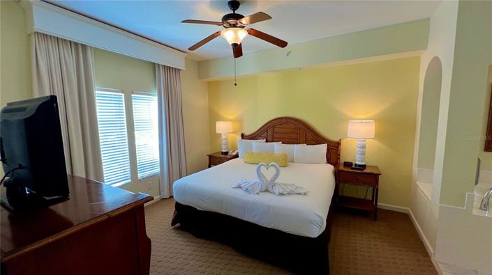 Image No.12-3 Bed Property for sale