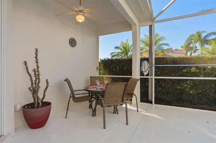 Image No.25-3 Bed Townhouse for sale