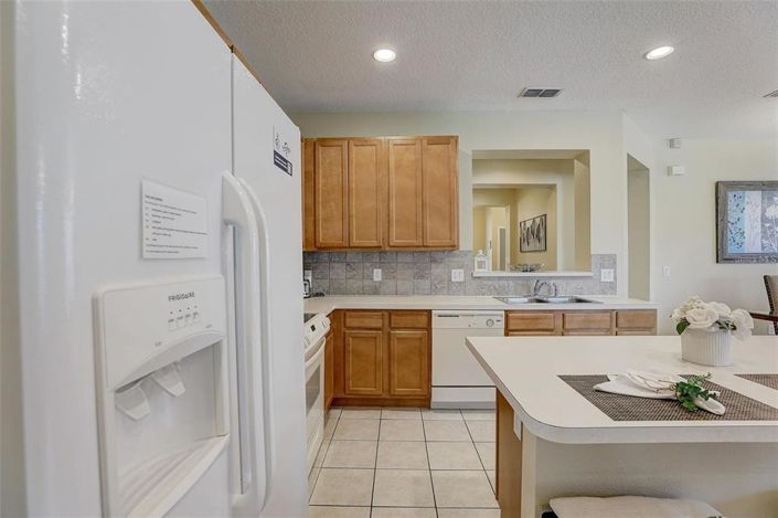 Image No.10-4 Bed Property for sale