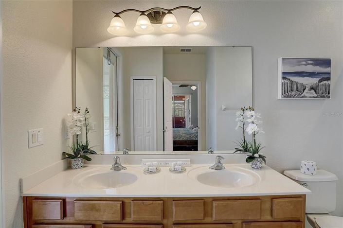 Image No.27-4 Bed Property for sale