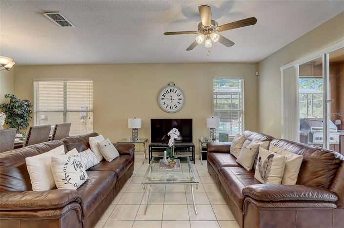 Image No.6-4 Bed Property for sale