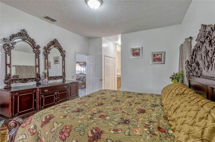 Image No.16-3 Bed Property for sale