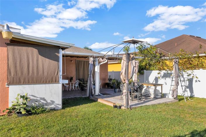 Image No.26-3 Bed Property for sale