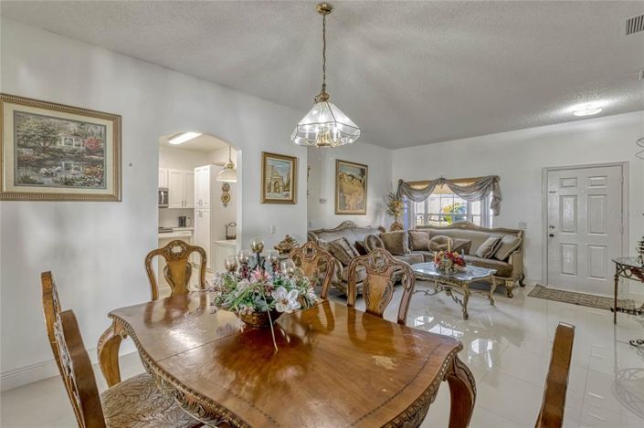 Image No.9-3 Bed Property for sale