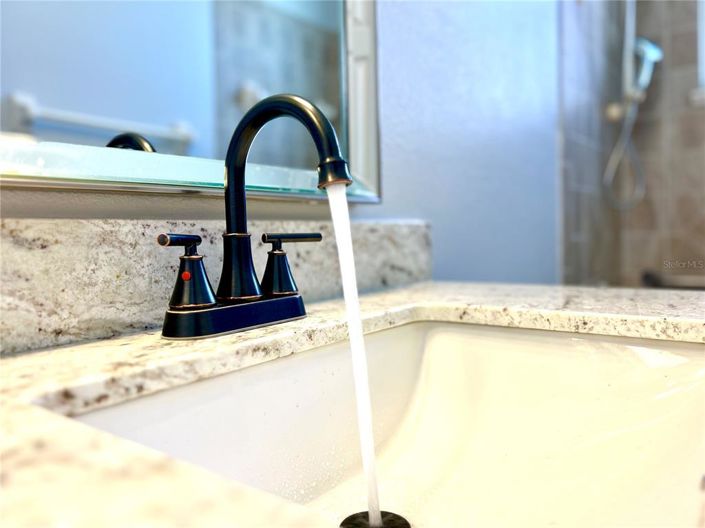 Image No.29-6 Bed Property for sale