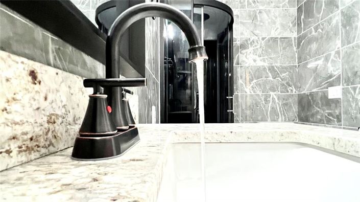 Image No.53-6 Bed Property for sale