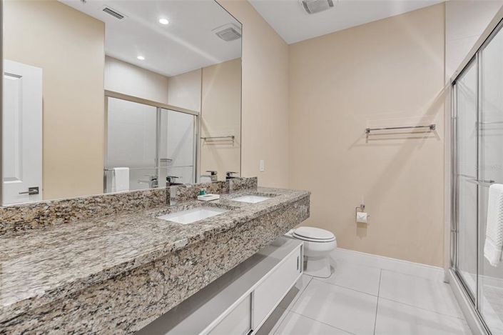 Image No.15-4 Bed Townhouse for sale