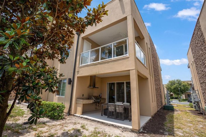 Image No.19-4 Bed Townhouse for sale