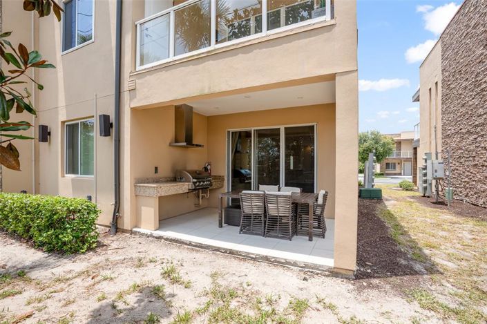 Image No.20-4 Bed Townhouse for sale