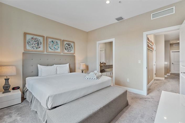 Image No.23-4 Bed Townhouse for sale