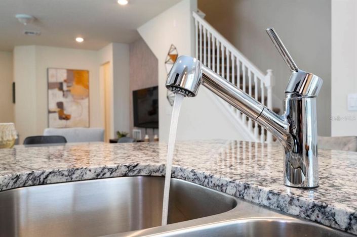 Image No.19-5 Bed Property for sale