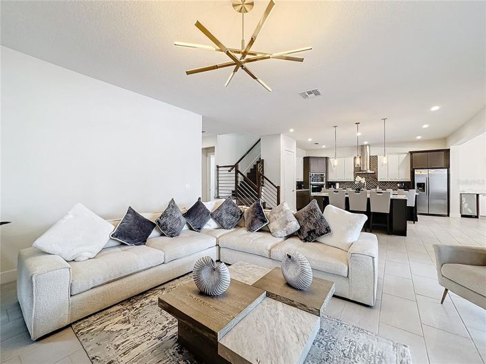 Image No.52-6 Bed Property for sale