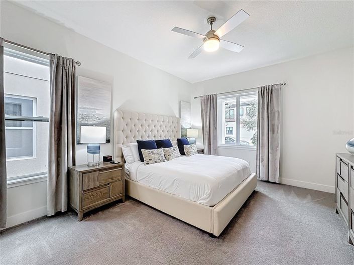 Image No.54-6 Bed Property for sale