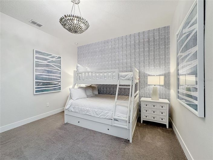 Image No.62-6 Bed Property for sale