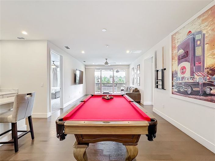 Image No.67-6 Bed Property for sale