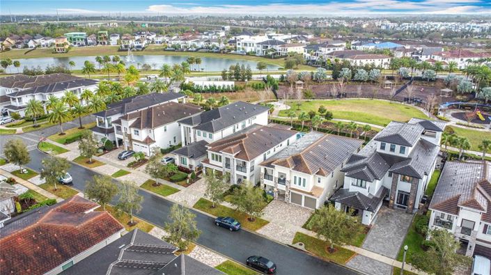 Image No.8-6 Bed Property for sale