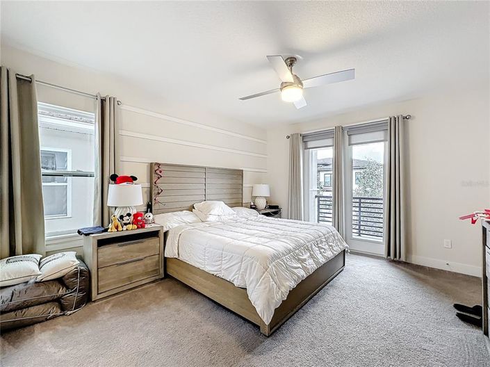 Image No.85-6 Bed Property for sale