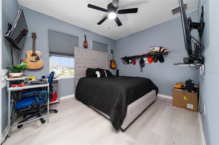 Image No.29-3 Bed Property for sale