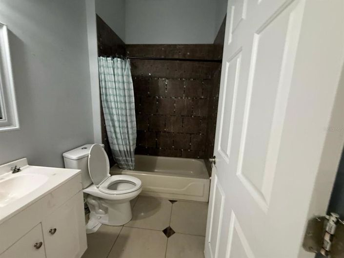 Image No.30-Propriété de 4 chambres à vendre à Davenport