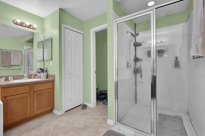 Image No.10-3 Bed Property for sale