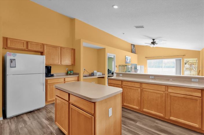 Image No.17-3 Bed Property for sale