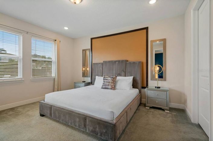 Image No.13-6 Bed Property for sale