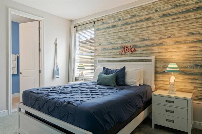 Image No.28-6 Bed Property for sale