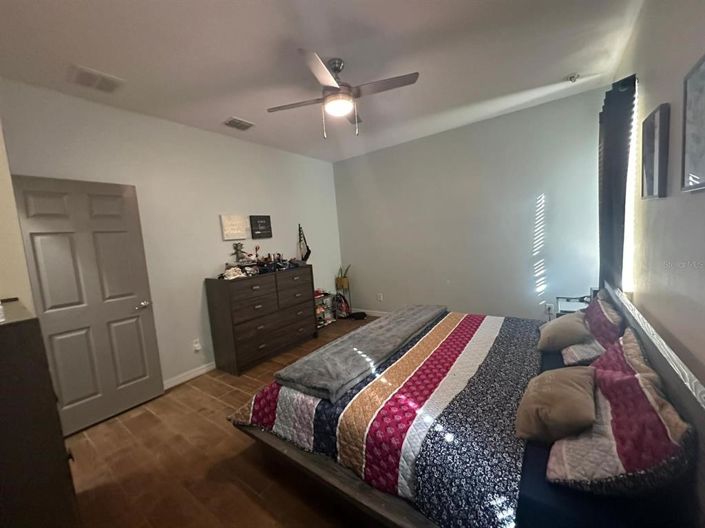 Image No.6-3 Bed Property for sale