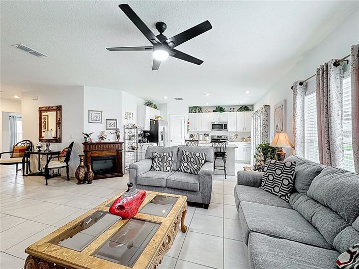 Image No.10-3 Bed Property for sale