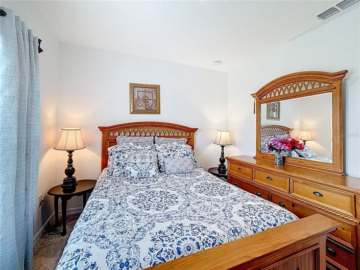 Image No.17-3 Bed Property for sale