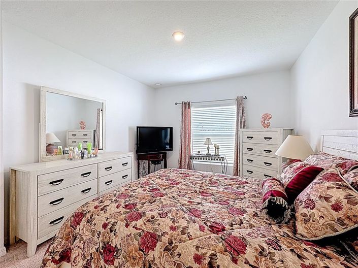 Image No.26-3 Bed Property for sale