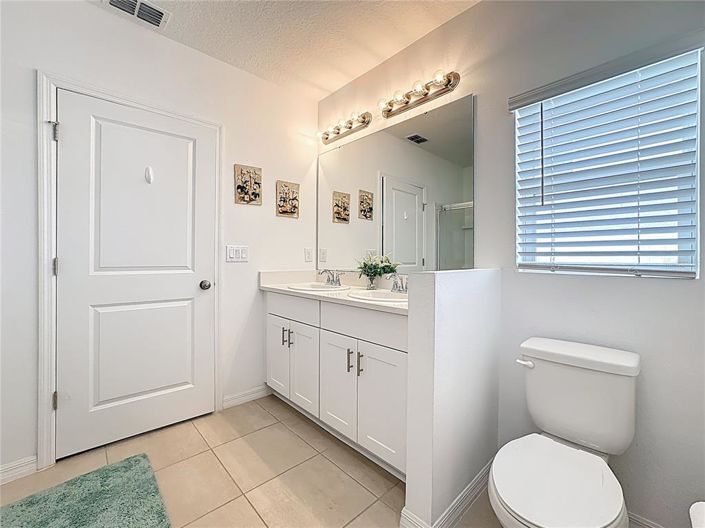 Image No.32-3 Bed Property for sale