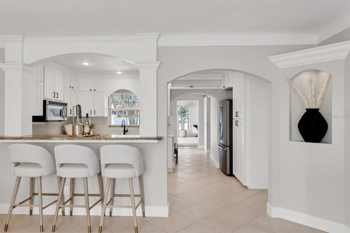 Image No.11-4 Bed Property for sale