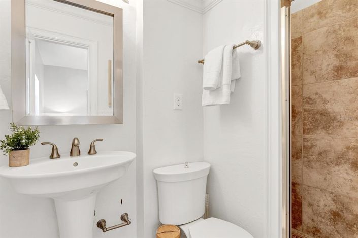 Image No.16-4 Bed Property for sale