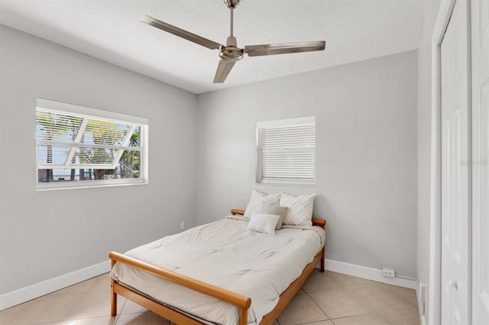 Image No.17-4 Bed Property for sale