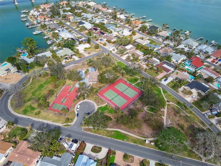 Image No.30-4 Bed Property for sale