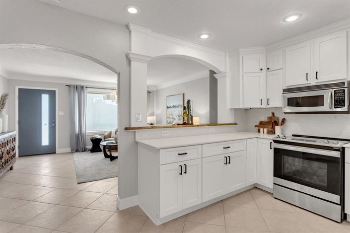 Image No.8-4 Bed Property for sale