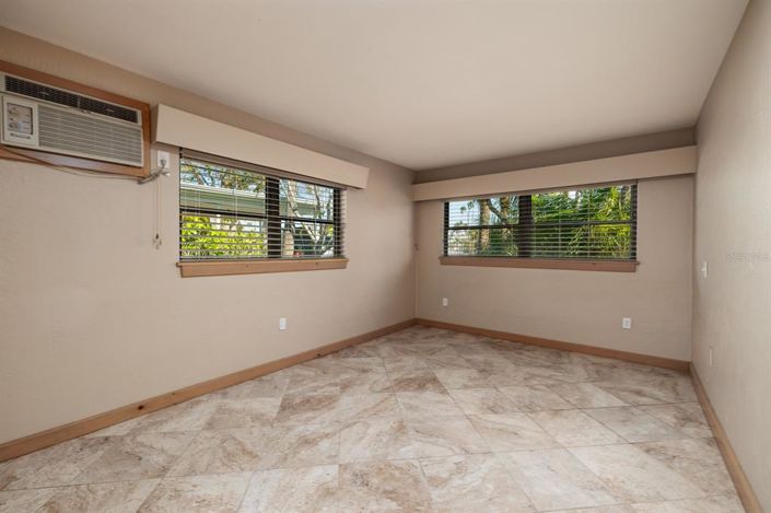 Image No.41-Propriété de 4 chambres à vendre à Floride