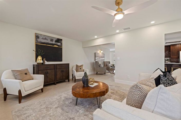 Image No.12-3 Bed Property for sale