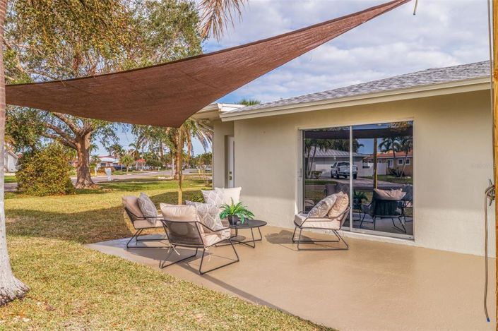 Image No.26-3 Bed Property for sale