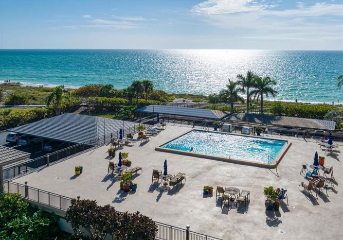 Image No.37-2 Bed Property for sale