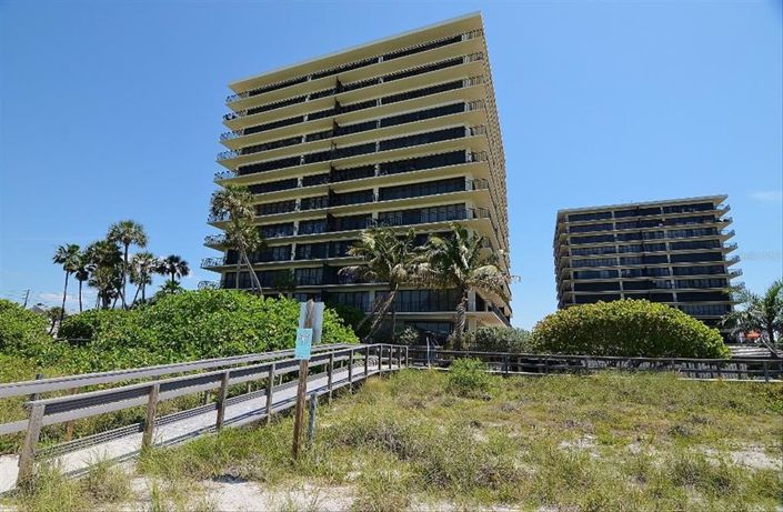 Image No.48-2 Bed Property for sale