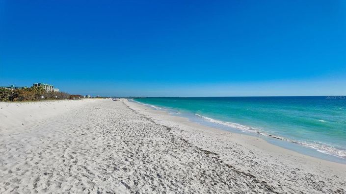 Image No.8-2 Bed Property for sale