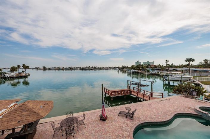 Image No.8-Propriété de 5 chambres à vendre à St. Pete Beach