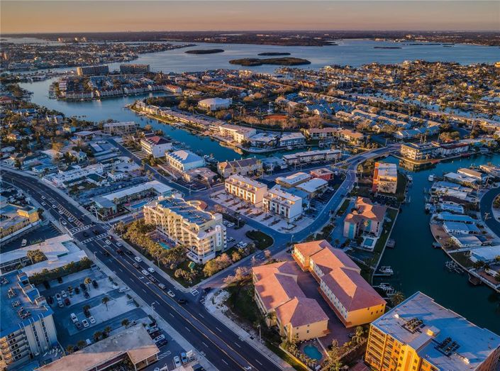 Image No.43-Maison de ville de 3 chambres à vendre à Treasure Island