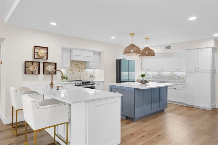 Image No.15-3 Bed Property for sale