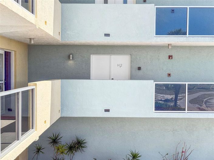 Image No.4-3 Bed Property for sale