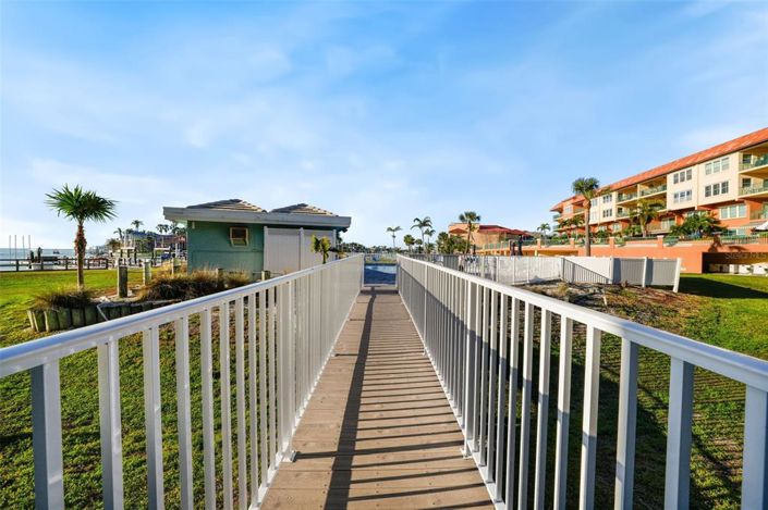 Image No.45-3 Bed Property for sale